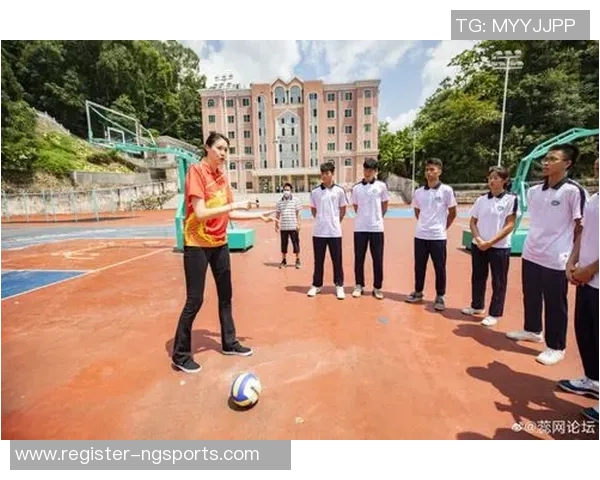 广州排球队的转型之路与排球热点的深度解析 广州排球队的转型之路与排球热点的深度解析