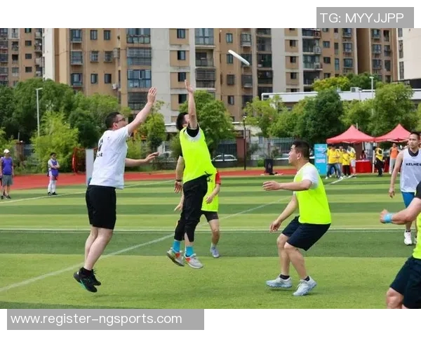 武汉飞盘队实力强劲荣登全国运动飞盘排行榜第十名展现出色竞技水平