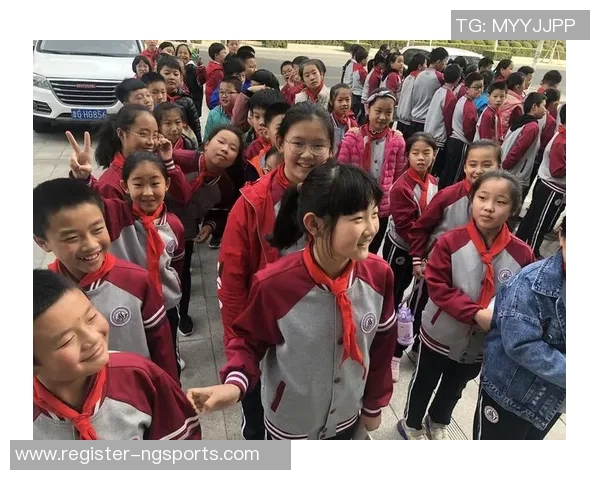 实时新闻刘强专访深入探讨和平精英的成长与未来发展方向